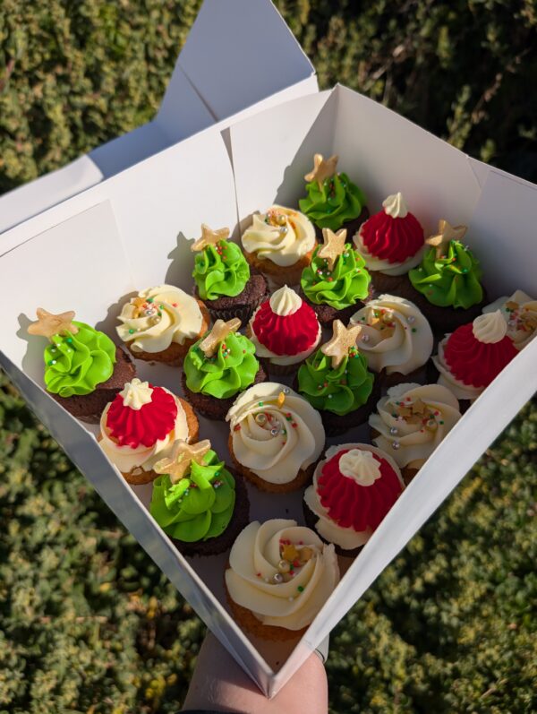Christmas Mini Cupcakes ( 20 per box ) - Image 2