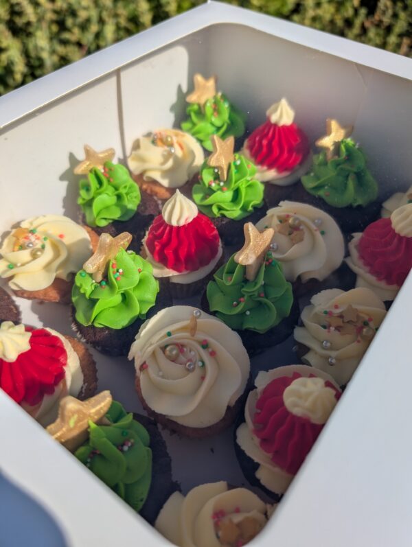 Christmas Mini Cupcakes ( 20 per box ) - Image 3